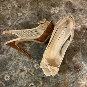 Michaels Open toe, Bow toe Mesh, HIGH heels, sling back .. Size 9